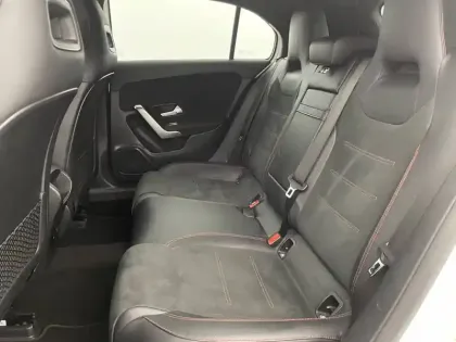 Photo 15 Mercedes Classe A  200 7G-DCT