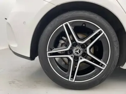 Photo 18 Mercedes Classe A  200 7G-DCT