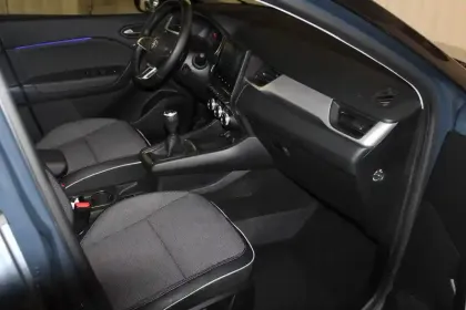 Photo 7 Renault Captur  mild hybrid 140