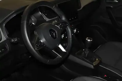 Photo 23 Renault Captur  mild hybrid 140