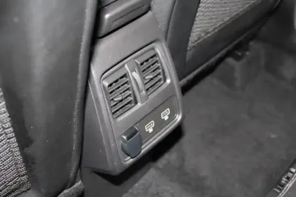 Photo 18 Renault Captur  mild hybrid 140