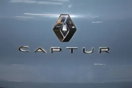 Photo 5 Renault Captur  mild hybrid 140