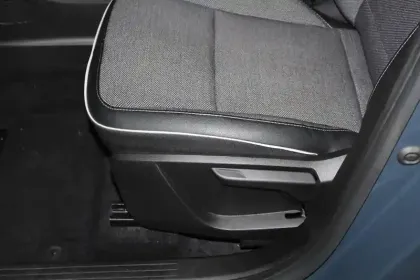 Photo 26 Renault Captur  mild hybrid 140