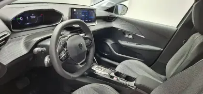 Photo 16 Peugeot 208  Electrique 54 kWh 156ch