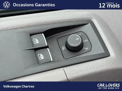 Photo 19 Volkswagen Crafter  VAN 30 L3H3 2.0 TDI 140 CH