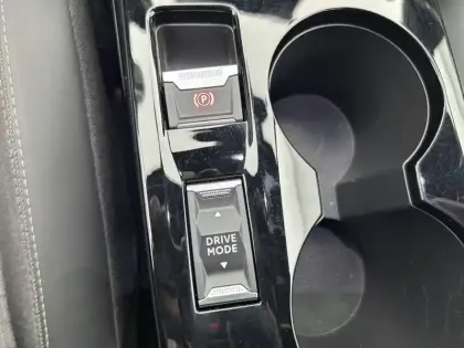 Photo 49 Peugeot 2008  PureTech 130 S&S EAT8