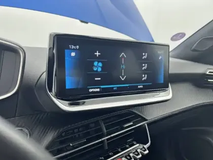 Photo 44 Peugeot 2008  PureTech 130 S&S EAT8