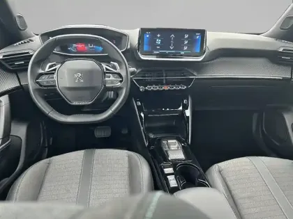 Photo 32 Peugeot 2008  PureTech 130 S&S EAT8