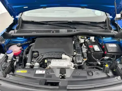 Photo 39 Peugeot 2008  PureTech 130 S&S EAT8