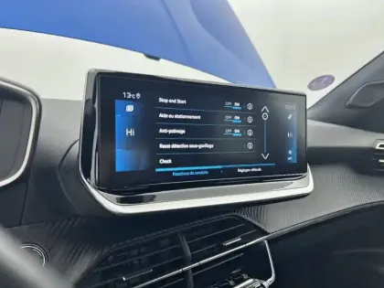 Photo 21 Peugeot 2008  PureTech 130 S&S EAT8