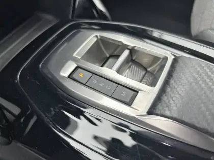 Photo 13 Peugeot 2008  PureTech 130 S&S EAT8