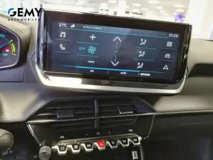 Photo 28 Peugeot 2008  Electrique 50 kWh 136 ch