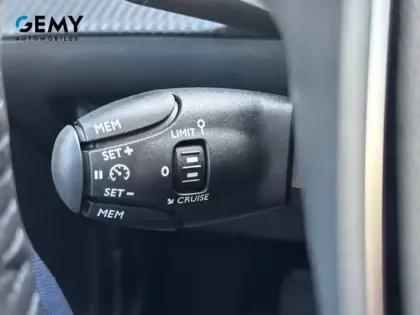 Photo 13 Peugeot 2008  100 S&S BVM6