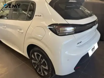 Photo 6 Peugeot 208  Hybrid 110 e-DCS6