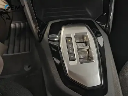 Photo 12 Peugeot 208  Hybrid 110 e-DCS6