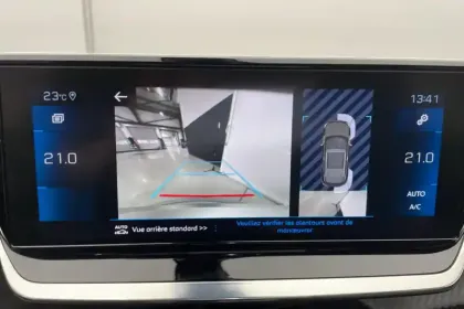 Photo 20 Peugeot 2008  PureTech 130 S&S BVM6