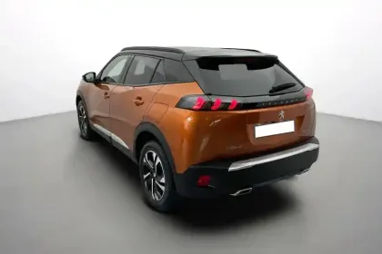 Photo 3 Peugeot 2008  PureTech 130 S&S BVM6