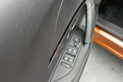 Photo 18 Peugeot 2008  PureTech 130 S&S BVM6