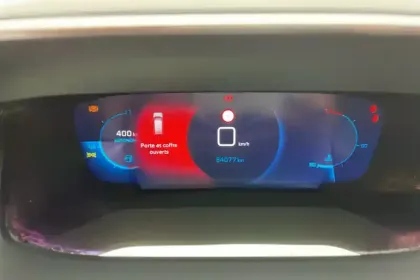 Photo 15 Peugeot 2008  PureTech 130 S&S BVM6