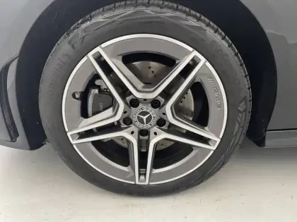 Photo 17 Mercedes CLA  Coupé 250 e 8G-DCT