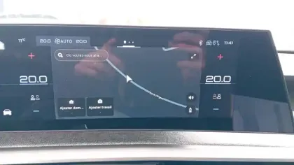 Photo 13 Peugeot 3008  Hybrid 136 e-DCS6