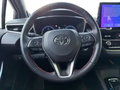 Photo 15 Toyota Corolla  Hybride 196ch