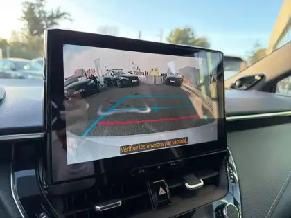 Photo 19 Toyota Corolla  Hybride 196ch