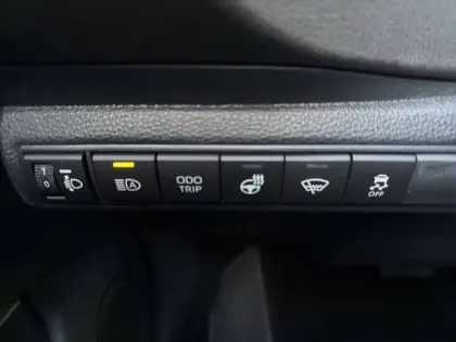 Photo 22 Toyota Corolla  Hybride 196ch