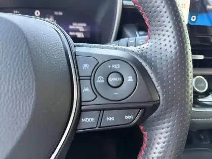 Photo 24 Toyota Corolla  Hybride 196ch