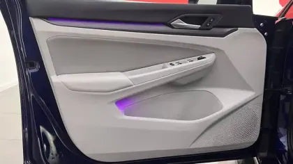 Photo 82 Volkswagen Golf  2.0 TDI SCR 150 DSG7