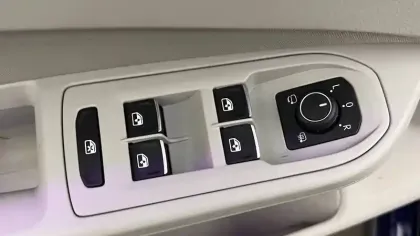 Photo 14 Volkswagen Golf  2.0 TDI SCR 150 DSG7