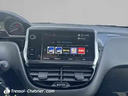 Photo 10 Peugeot 2008  BlueHDi 120ch S&S EAT6 Allure