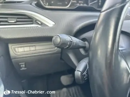 Photo 16 Peugeot 2008  BlueHDi 120ch S&S EAT6 Allure