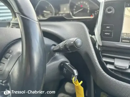 Photo 17 Peugeot 2008  BlueHDi 120ch S&S EAT6 Allure