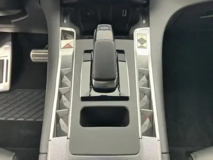 Photo 19 DS Ds 7  Hybride Rechargeable E-Tense 225 EAT8 Rivoli