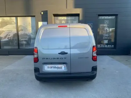 Photo 32 Peugeot Partner III Taille XL BDi 130 S&amp;S EAT8 Cab App