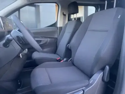 Photo 13 Peugeot Partner III Taille XL BDi 130 S&amp;S EAT8 Cab App