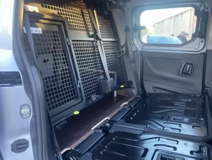 Photo 29 Peugeot Partner III Taille XL BDi 130 S&amp;S EAT8 Cab App