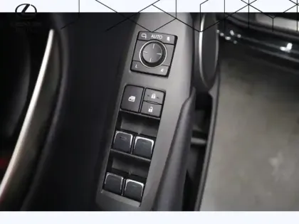 Photo 11 Lexus Nx 300H 4WD Luxe