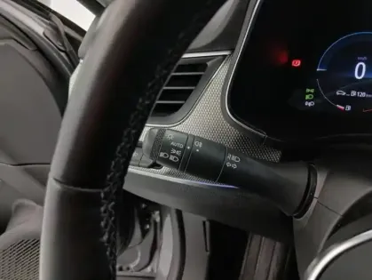 Photo 27 Renault Arkana E-Tech 145 - 21B Intens