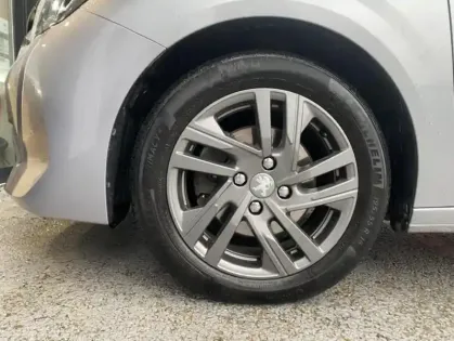 Photo 20 Peugeot 208 II PureTech 100 S&S Style