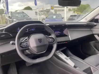 Photo 23 Peugeot 308 III PureTech 130 S&amp;S EAT8 ALLURE PACK