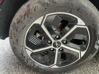 Photo 4 Kia Niro 1.6 GDi 183 ch PHEV DCT6 Premium