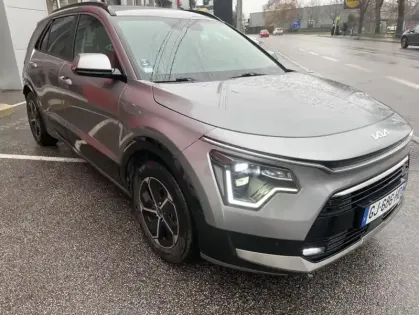 Photo 2 Kia Niro 1.6 GDi 183 ch PHEV DCT6 Premium