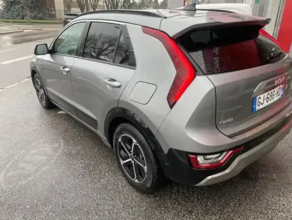 Photo 7 Kia Niro 1.6 GDi 183 ch PHEV DCT6 Premium