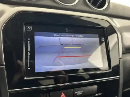 Photo 17 Suzuki Vitara 1.5 Dualjet Hybrid 115ch Privilège Auto Allgrip