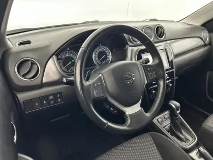 Photo 13 Suzuki Vitara 1.5 Dualjet Hybrid 115ch Privilège Auto Allgrip