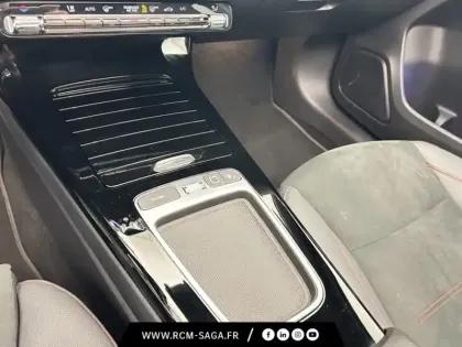 Photo 20 Mercedes Classe A 200 d AMG Line