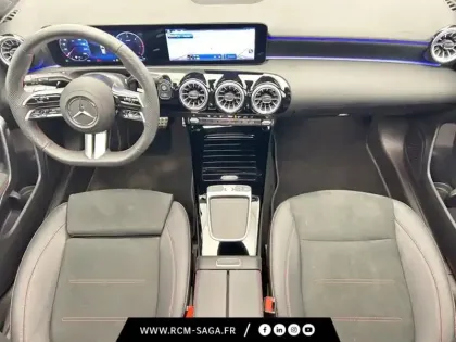 Photo 17 Mercedes Classe A 200 d AMG Line