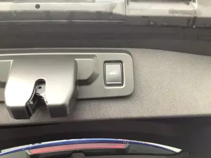 Photo 21 Renault Symbioz Nouveau E-Tech full hybrid 145 Iconic